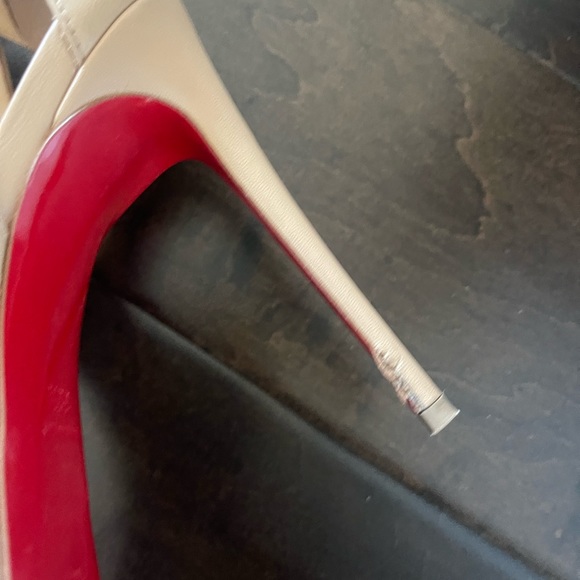 Christian Louboutin 38 1/2 heels 👠 - Picture 4 of 6